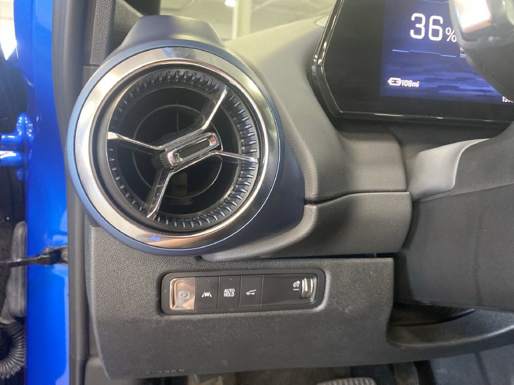 Certified 2024 Chevrolet Equinox EV LT AWD/4WD image 23