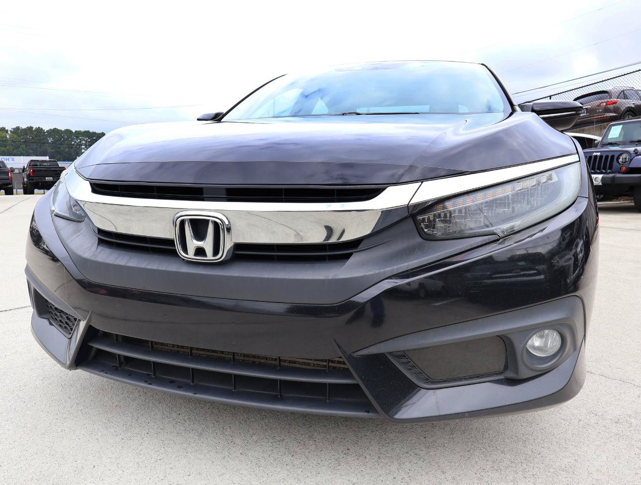 Used 2017 Honda Civic Touring image 31