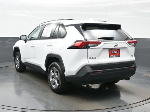 Used 2025 Toyota RAV4 XLE AWD/4WD image 4