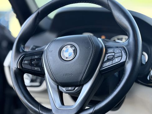 Used 2017 BMW 540i xDrive image 26