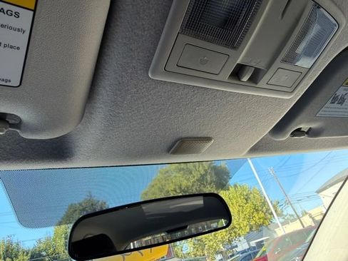 Used 2012 MAZDA MAZDA3 i Touring FWD image 24