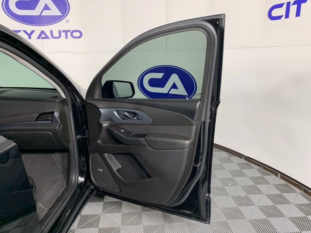 Used 2020 Chevrolet Traverse Premier w/ Redline Edition AWD/4WD image 40