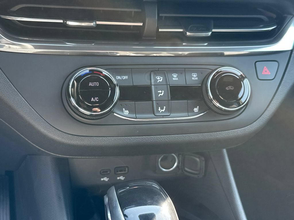 New 2026 Buick Envista Preferred w/ Convenience I Package FWD image 24