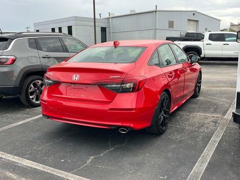 Used 2023 Honda Civic Sport image 2