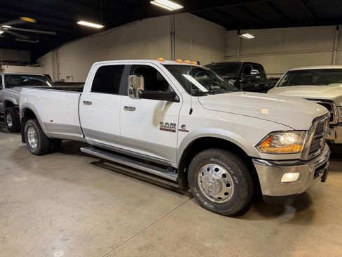 Used 2018 RAM 3500 Laramie RWD image 1