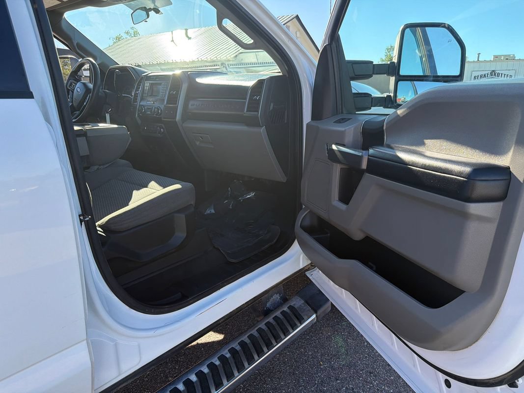 Used 2019 Ford F350 XLT AWD/4WD image 17