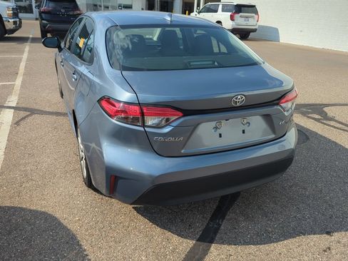 Used 2024 Toyota Corolla LE FWD image 6