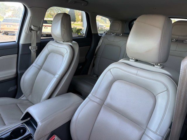 Certified 2023 Lincoln Corsair Reserve FWD image 13