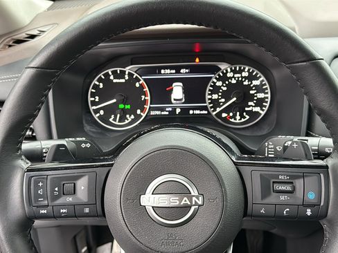 Certified 2022 Nissan Rogue SV w/ SV Premium Package image 9