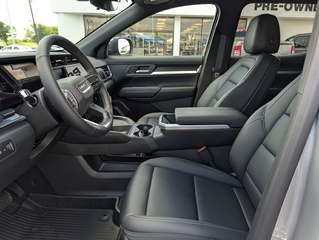 New 2027 GMC Terrain Elevation w/ Elevation Premium Package FWD image 24