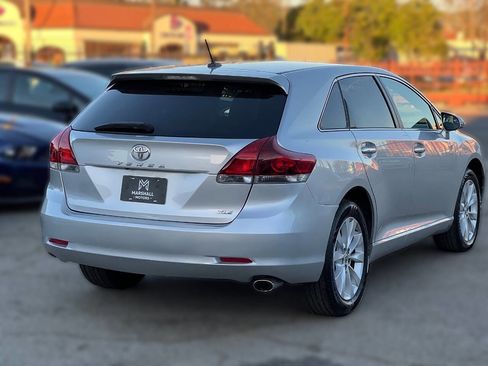 Used 2013 Toyota Venza XLE FWD image 6