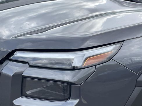 New 2026 Subaru Outback Limited AWD/4WD image 9