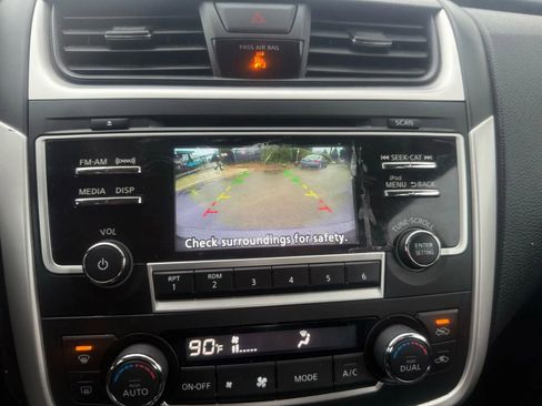 Used 2017 Nissan Altima 2.5 SV image 17