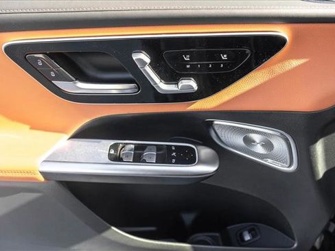 New 2026 Mercedes-Benz GLC 300 4MATIC image 14