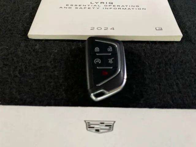 Used 2024 Cadillac Lyriq Sport RWD image 93