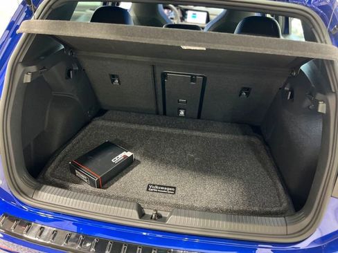 Used 2024 Volkswagen Golf R image 46