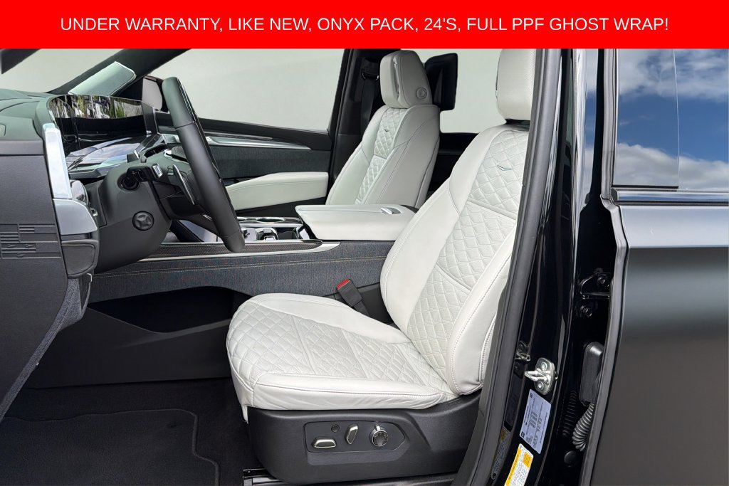 Used 2026 Cadillac Escalade V w/ LPO, ONYX Package AWD/4WD image 13
