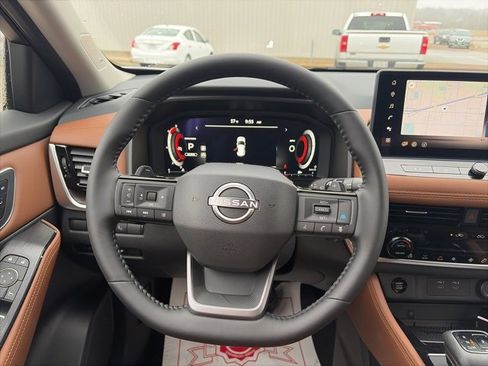 New 2026 Nissan Rogue Platinum image 15