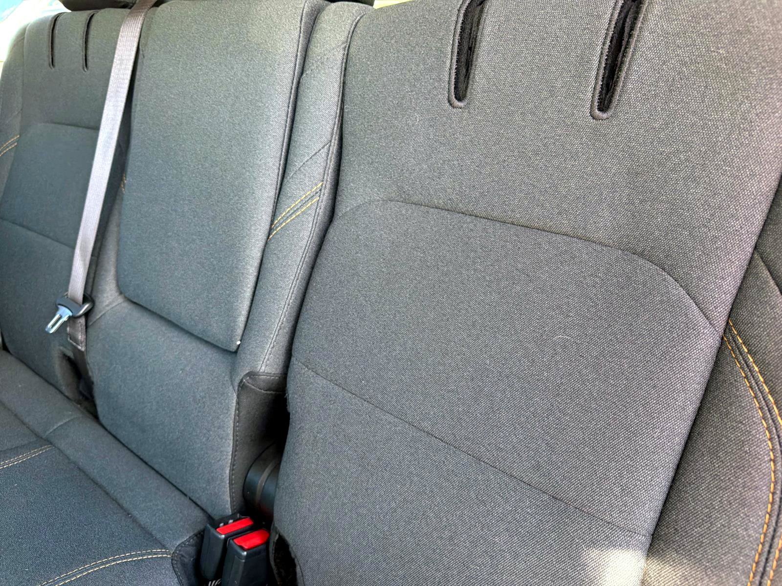 Used 2024 Jeep Wrangler Unlimited w/ Convenience Group AWD/4WD image 6