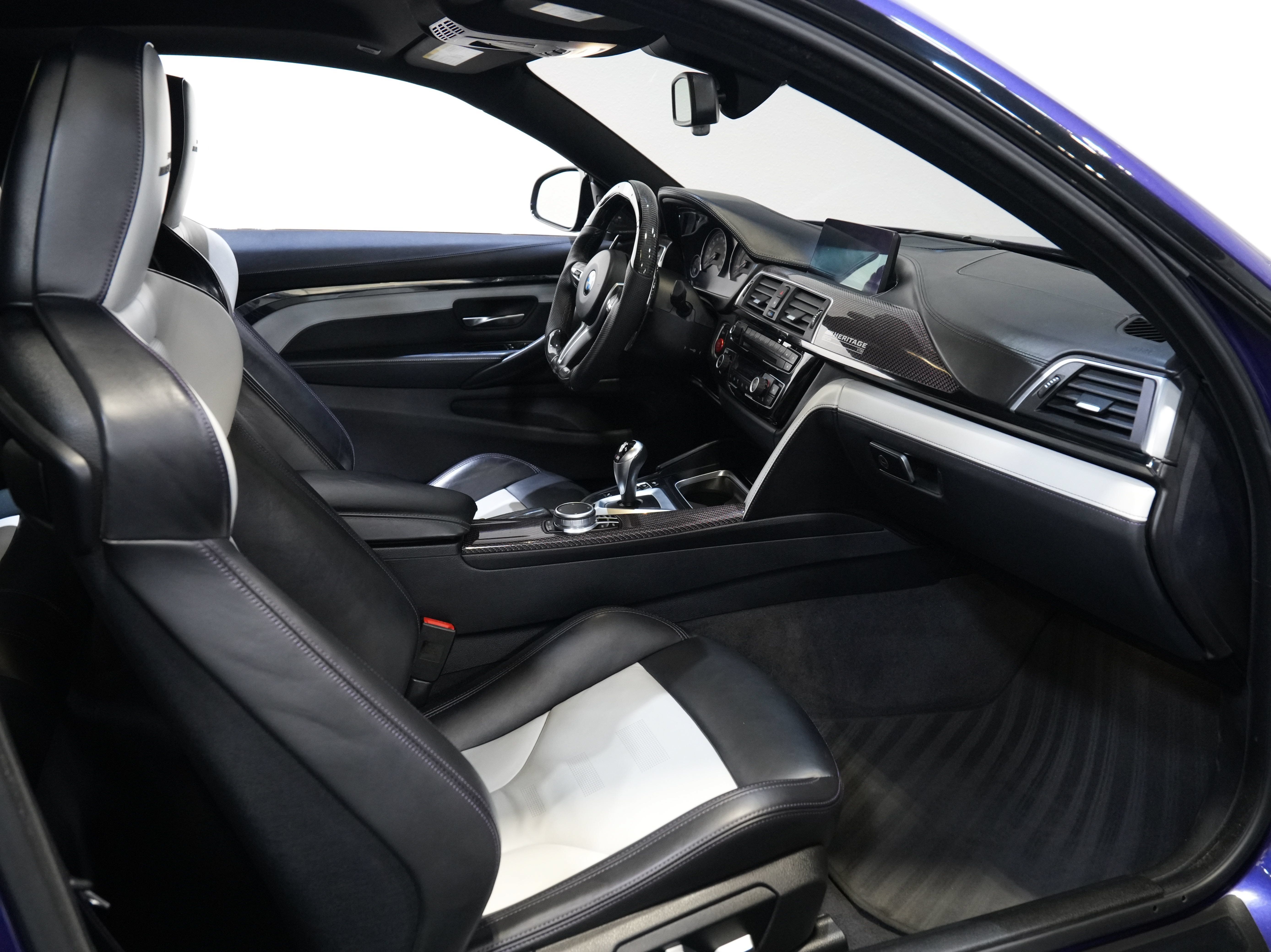 Used 2020 BMW M4 Coupe w/ Competition Package RWD image 31