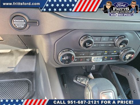 New 2026 Ford Bronco Badlands image 9