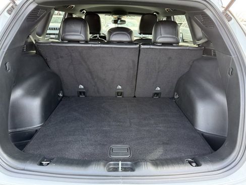 Used 2024 Jeep Compass Limited image 14