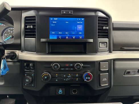 Used 2025 Ford F250 XLT w/ FX4 Off-Road Package AWD/4WD image 28