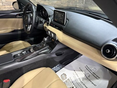 Used 2016 MAZDA MX-5 Miata Grand Touring image 4