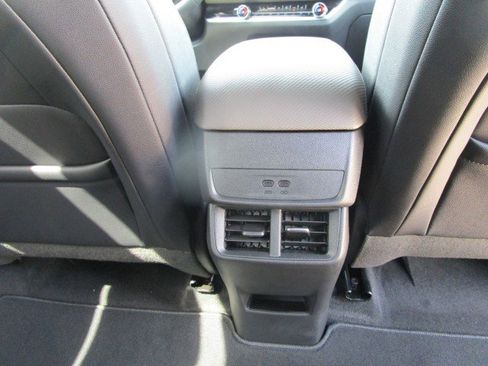 New 2026 Chevrolet Equinox LT w/ Convenience Package II image 24