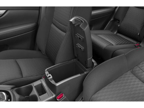 Used 2020 Nissan Rogue S w/ Special Edition Package FWD image 8