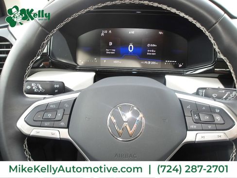 Used 2025 Volkswagen Taos S AWD/4WD image 17