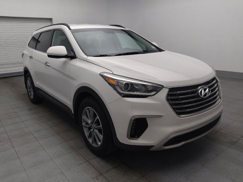 Used 2018 Hyundai Santa Fe SE w/ Cargo Package FWD image 13