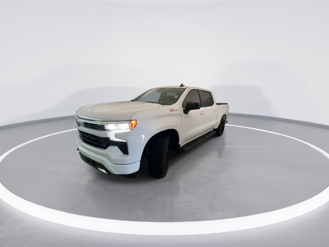 Used 2023 Chevrolet Silverado 1500 RST w/ Z71 Off-Road Package AWD/4WD image 4