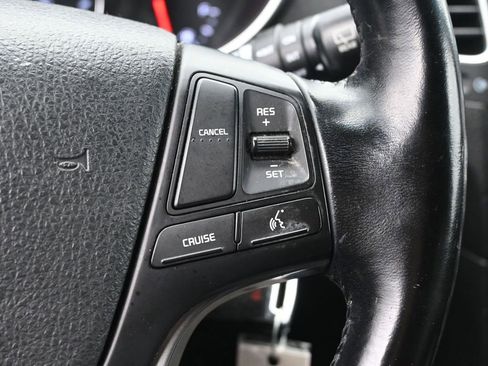 Used 2015 Kia Sorento LX image 13