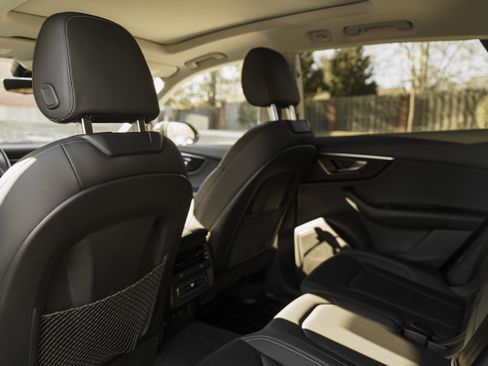 Used 2023 Audi Q8 Premium w/ Convenience Package image 26