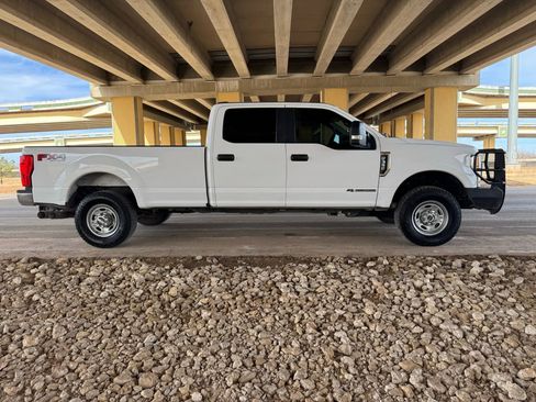 Used 2022 Ford F350 XL w/ Power Equipment Group image 2