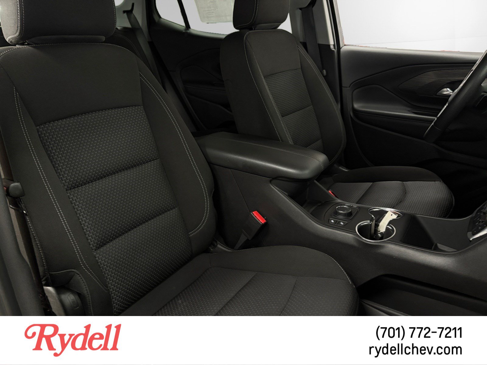 Used 2024 GMC Terrain SLE w/ Driver Convenience Package AWD/4WD image 16
