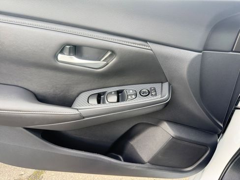 Used 2025 Nissan Sentra SV image 20