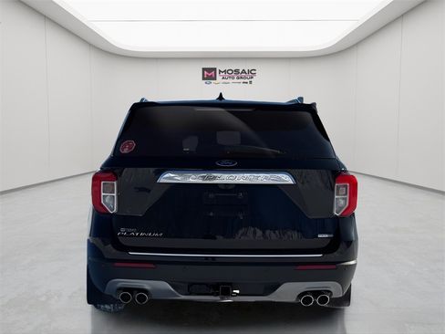 Used 2020 Ford Explorer Platinum w/ Premium Technology Package image 8