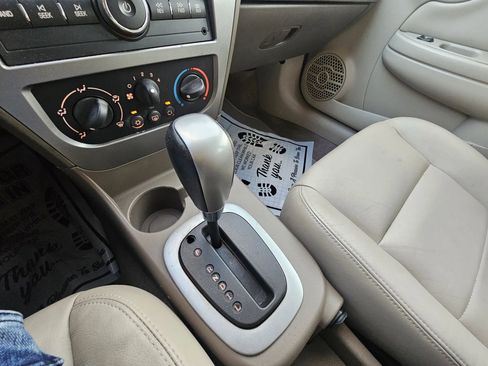 Used 2006 Saturn ION Level 3 w/ Leather Trim Pkg image 10