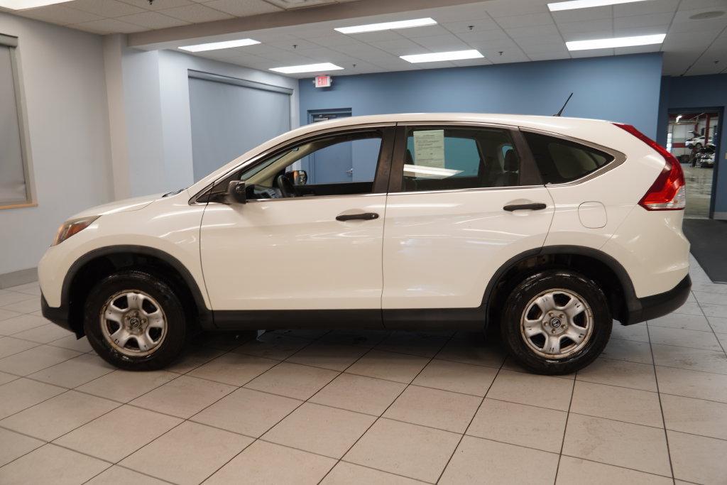 Used 2014 Honda CR-V LX image 2