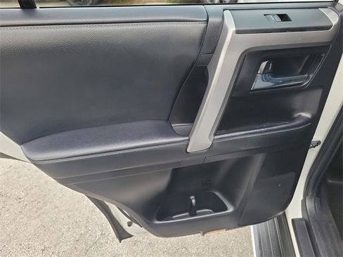 Used 2020 Toyota 4Runner SR5 image 9
