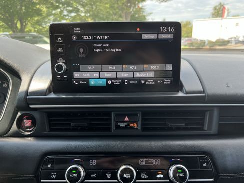 Used 2023 Honda Pilot EX-L image 18