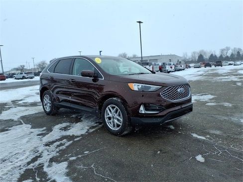 Certified 2024 Ford Edge SEL w/ Convenience Package image 3