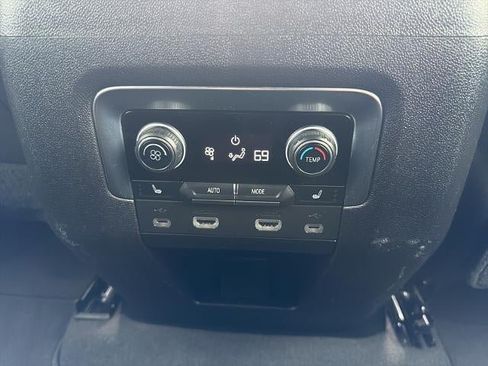 Used 2021 Chevrolet Tahoe High Country AWD/4WD image 22