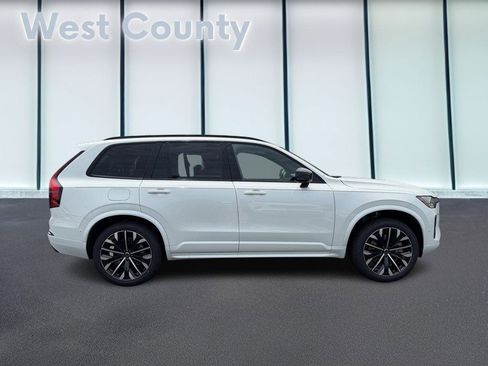 New 2026 Volvo XC90 T8 Ultra w/ Lounge Package AWD/4WD image 2