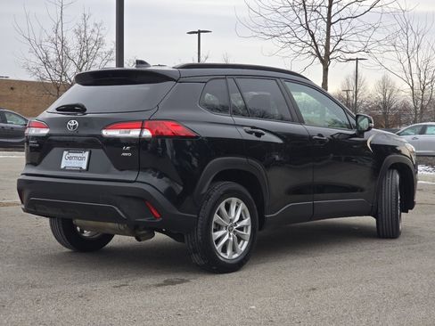 Used 2022 Toyota Corolla Cross LE image 18