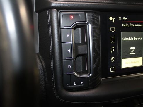 Used 2022 GMC Yukon Denali image 56