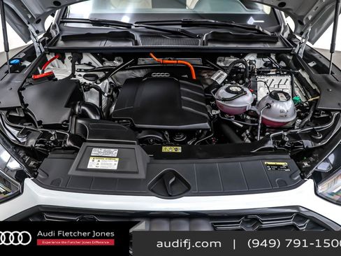 Used 2023 Audi Q5 e Premium Plus w/ Premium Plus Package image 11