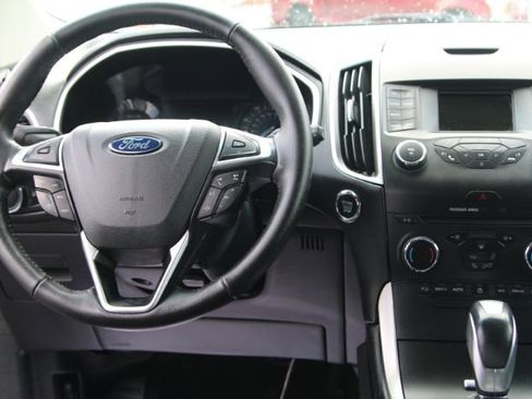 Used 2017 Ford Edge SEL image 7